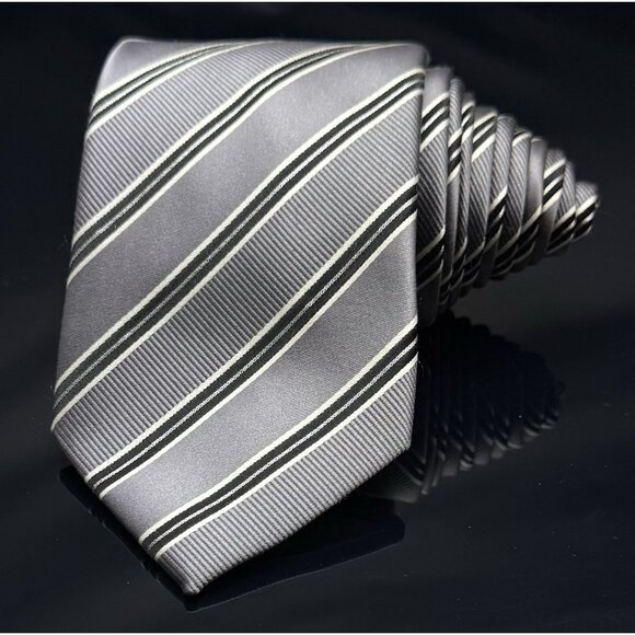Donald J. Trump Collection Silver Tie Width 3.5" Length 61” - Picture 2 of 6